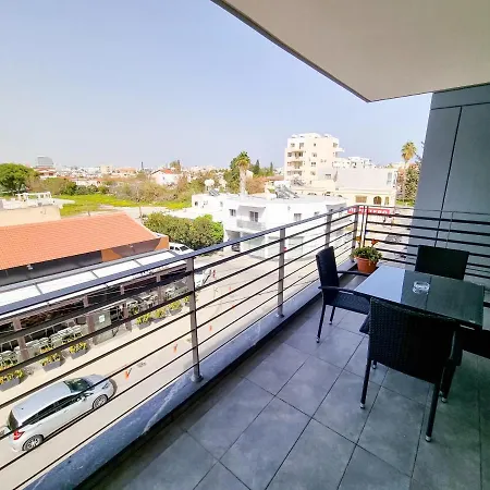 Apartment Pink Panther Larnaca